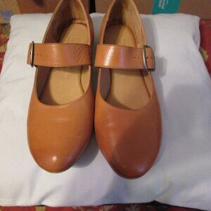 Miz Mooz Women's Camel Kaity Mary Jane Flats Size 40 (US 9-9.5)